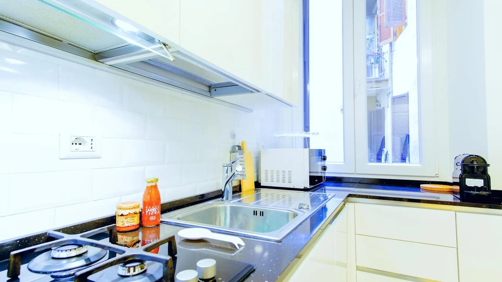 Elegantis Milos Suite Apartment - Your Chic Retreat In Central רומא